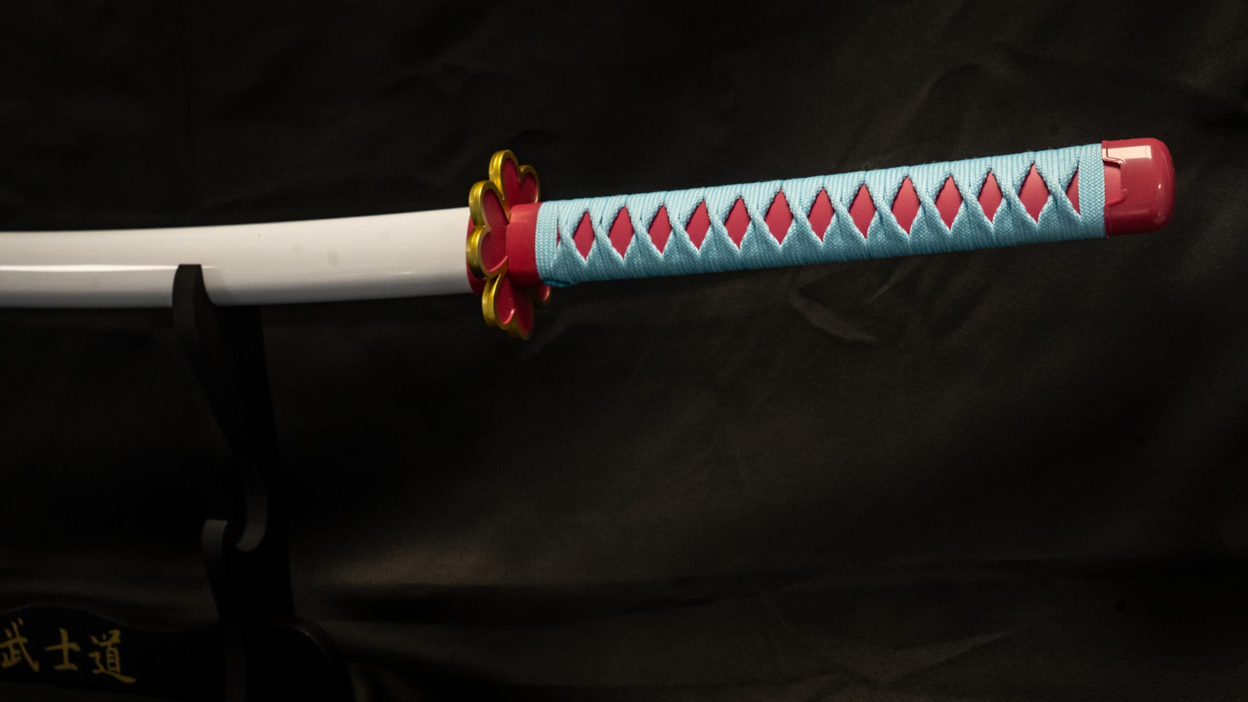 Katana en bambou - Inspiré du katana de Mitsuri Kanroji (Demon Slayer) - Image 4